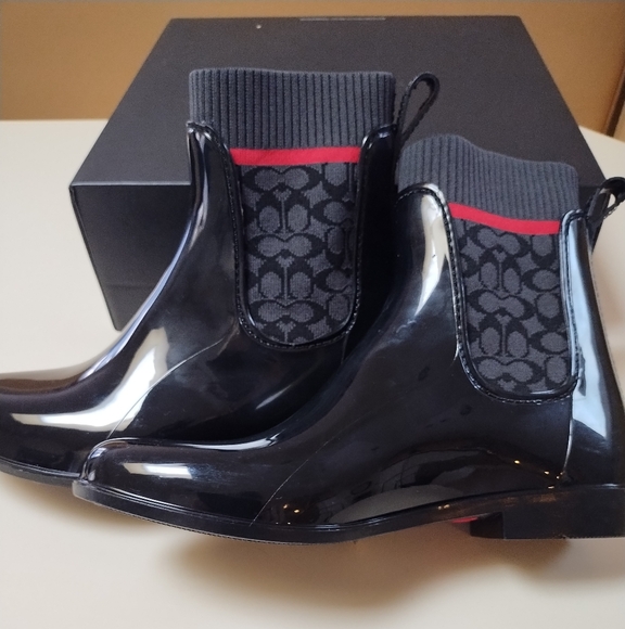 Black and Gray Patterned Ankle Boots - Picture 9 of 9